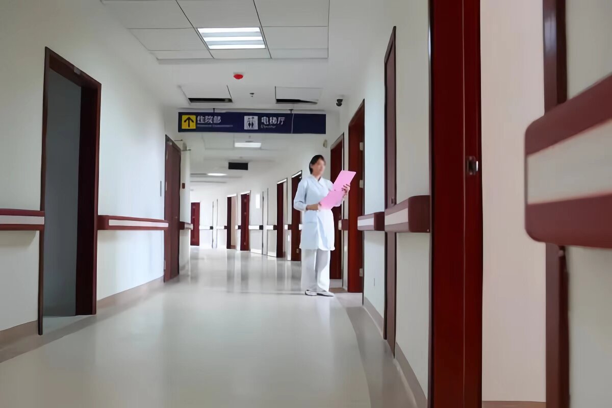 medical PVC flooring manufacturer