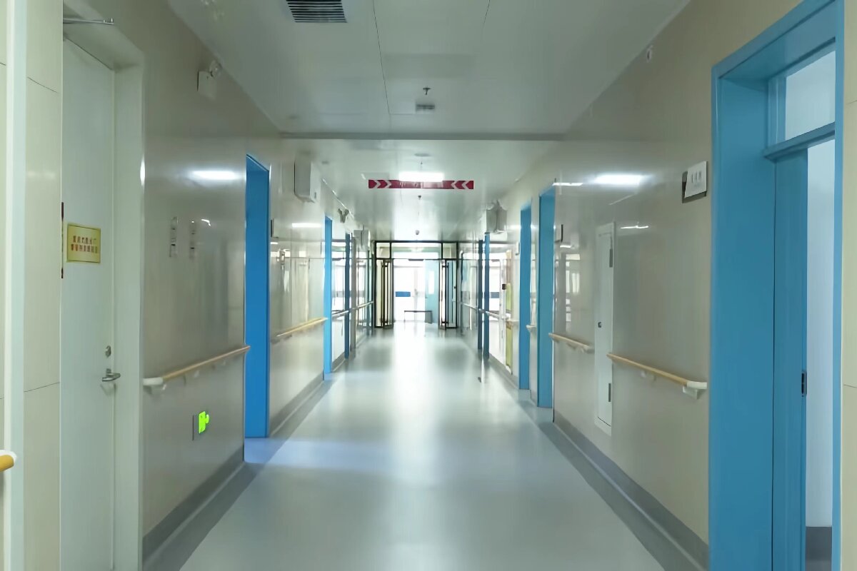 醫(yī)院走廊塑膠地板