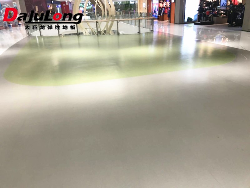卷材地板