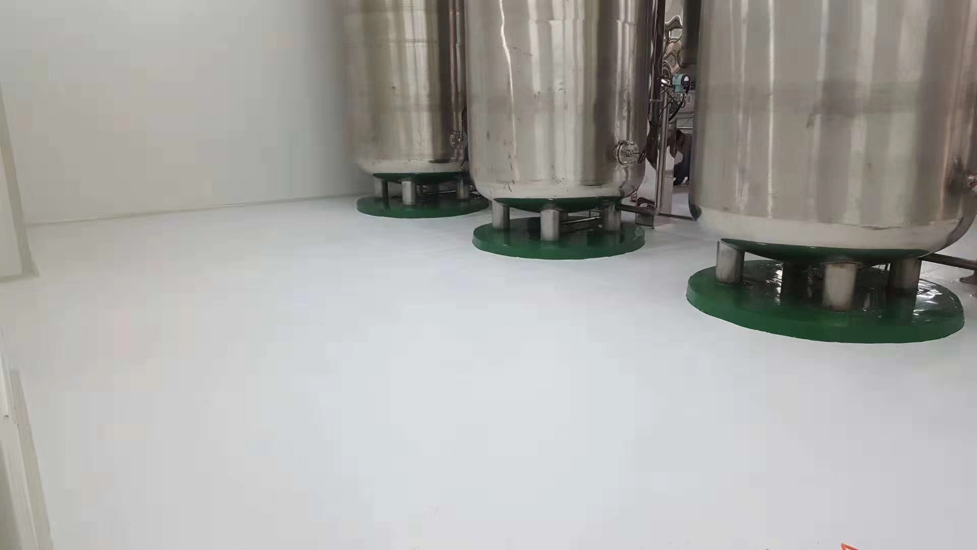 制藥廠為什么會使用大巨龍pvc地板？